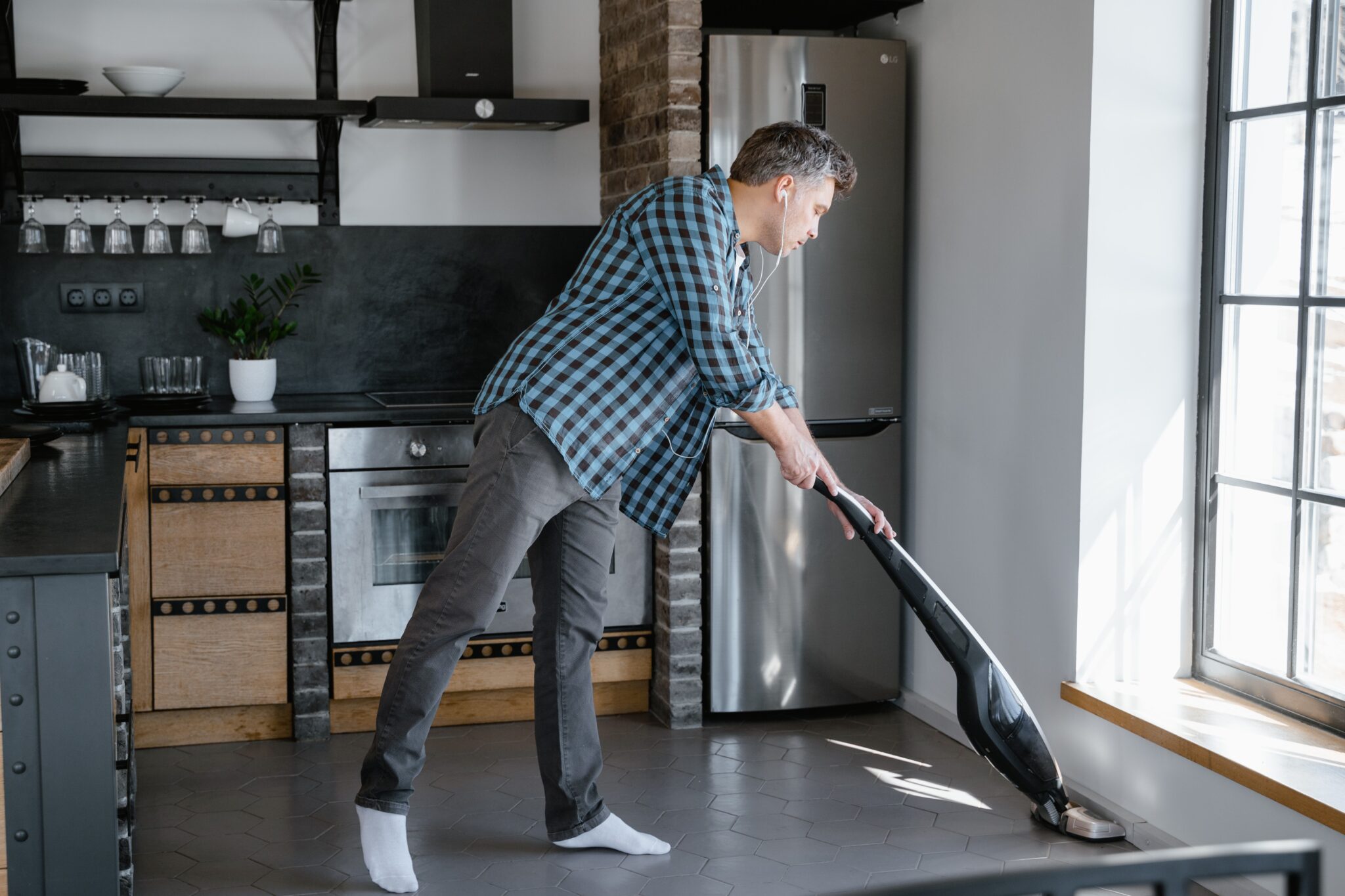 Buyer’s Guide 9 Best Overall Vacuum Cleaners of 2022 NW Maids House