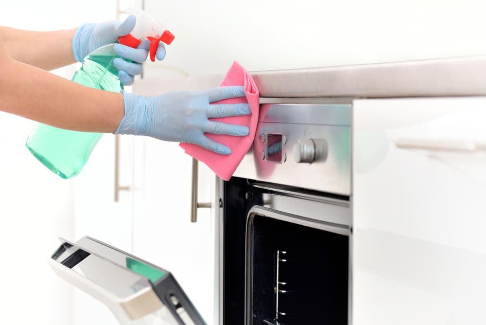 How should I prepare for a cleaning lady?