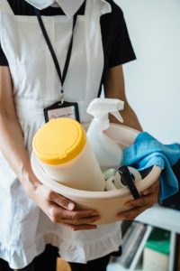 How to Spot a Reliable House Cleaner